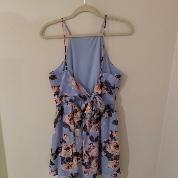 Dress - Picture 2 of 2